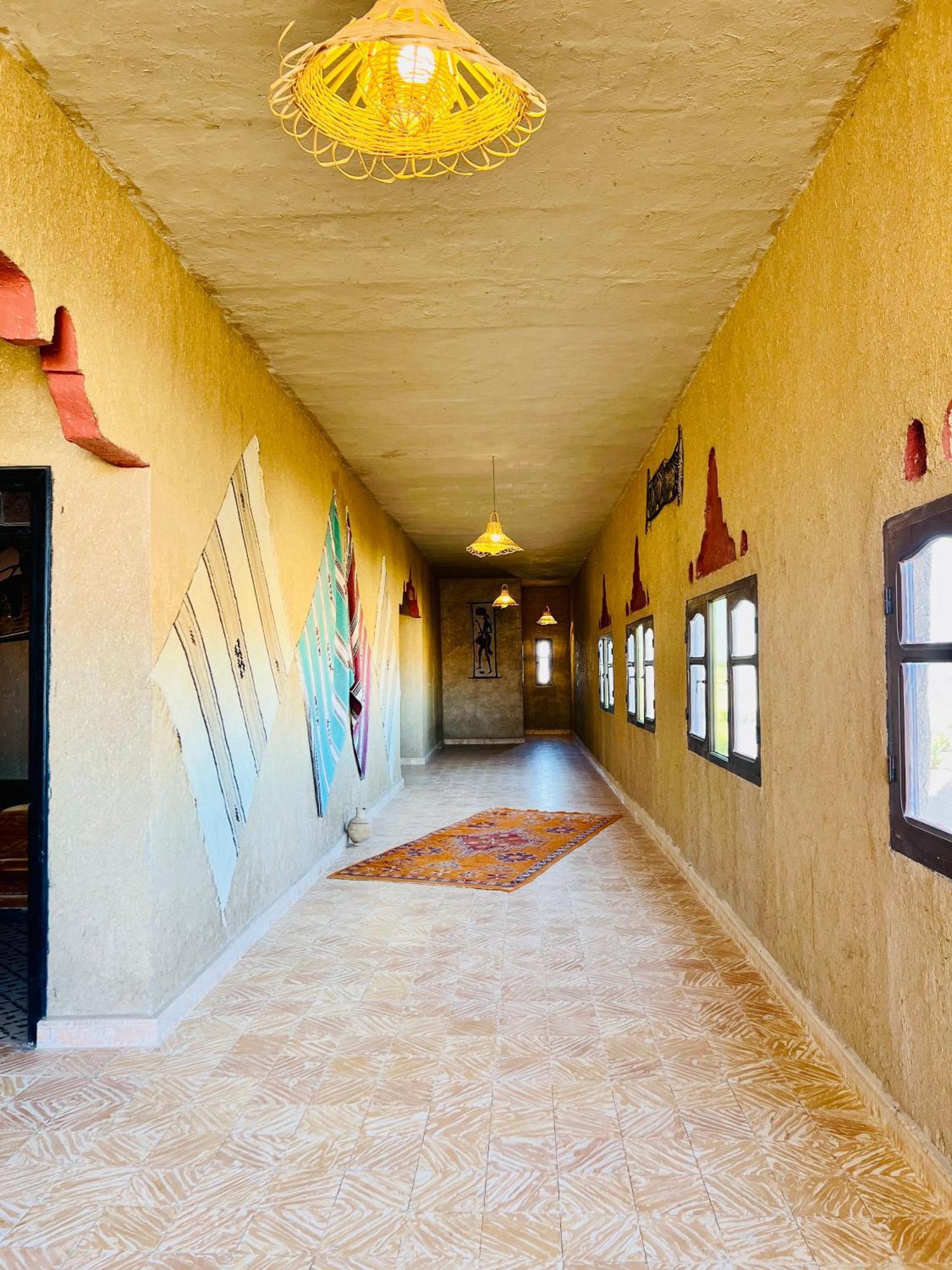 Hotel Camping Les Roses Des Dunes & Piscine Merzouga Exterior photo